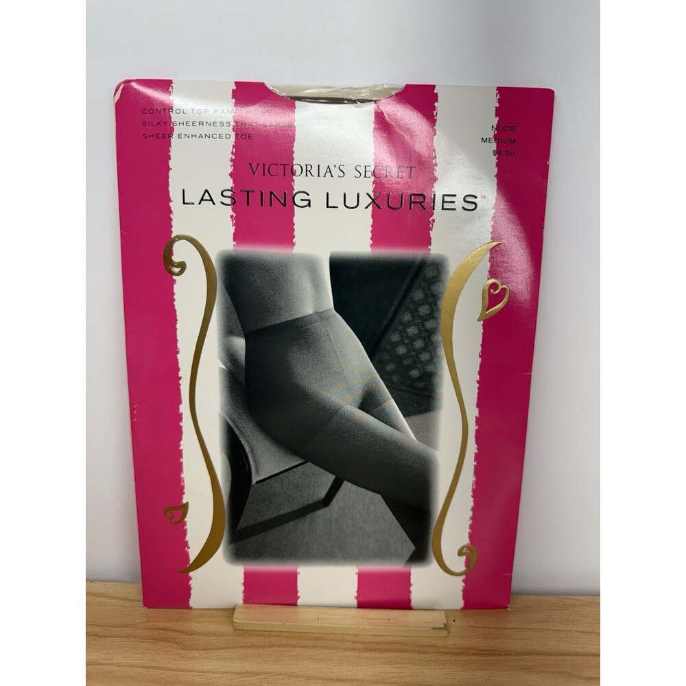 Vintage Victoria’s Secret Lasting Luxuries Pantyhose Nude Medium Control Top USA